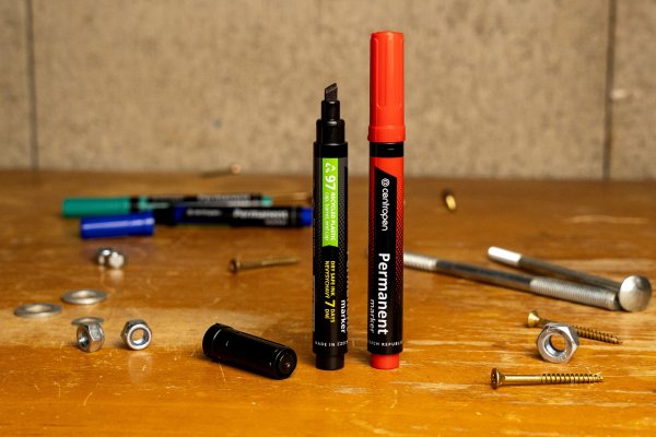 ПЕРМАНЕНТНЫЙ МАРКЕР 8516 (DRY SAFY INK)
